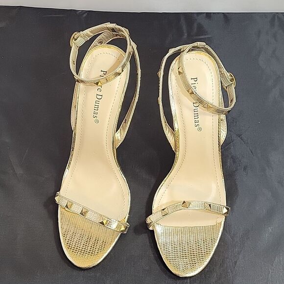 BRAND NEW PIERRE DUMAS GOLD STUDDED ANKLE AND ADJUSTABLE BUCKLE STRAP SANDAL - Picture 2 of 13